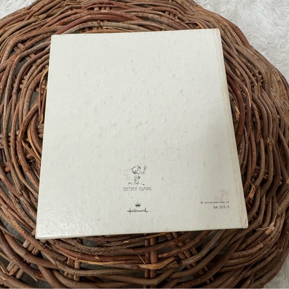 Vintage 1970’s Hallmark Betsey Clark Address Book - Picture 4 of 9